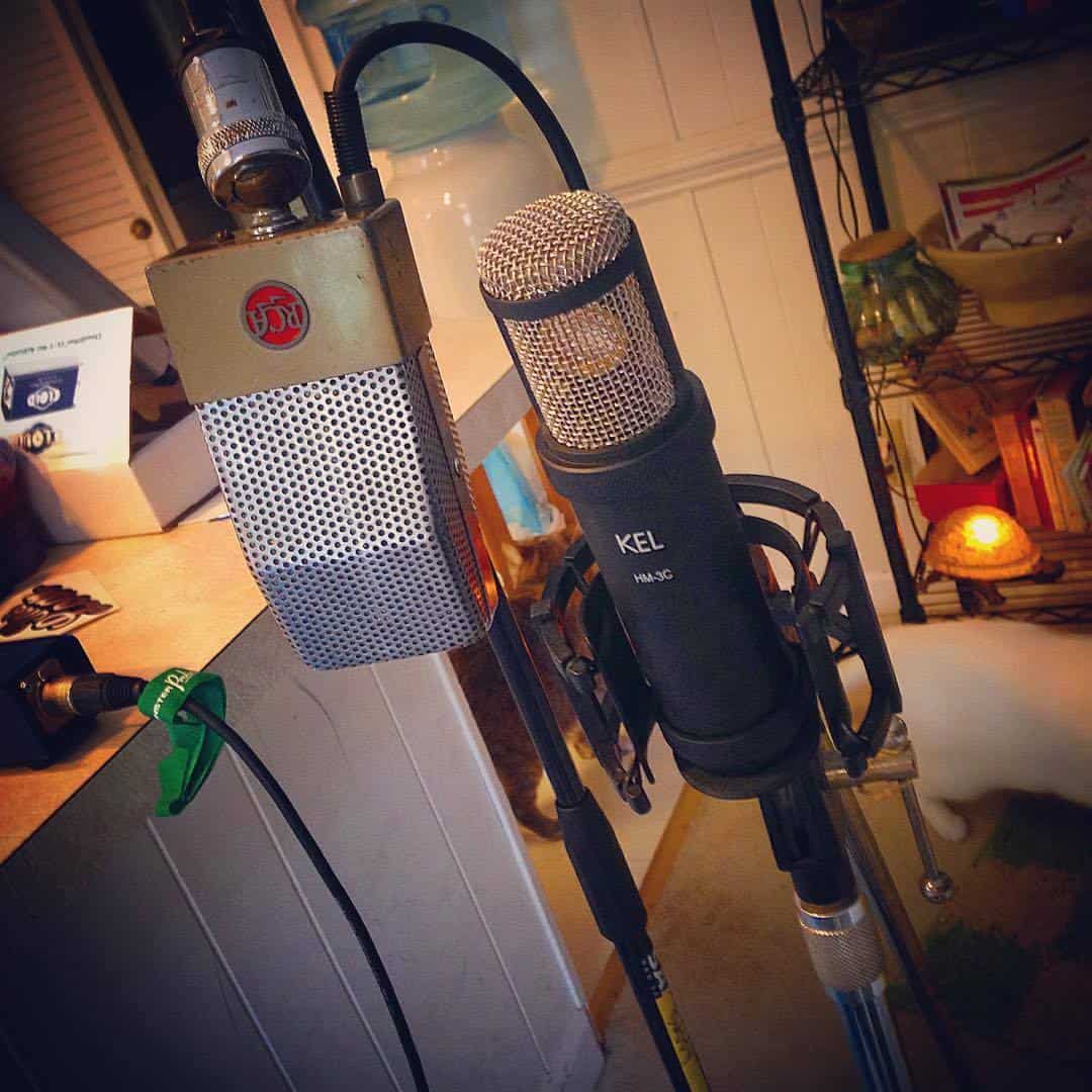 Banjo tracking with a KEL HM-3C and circa 1940s RCA 74-B Junior Velocity ribbon mic