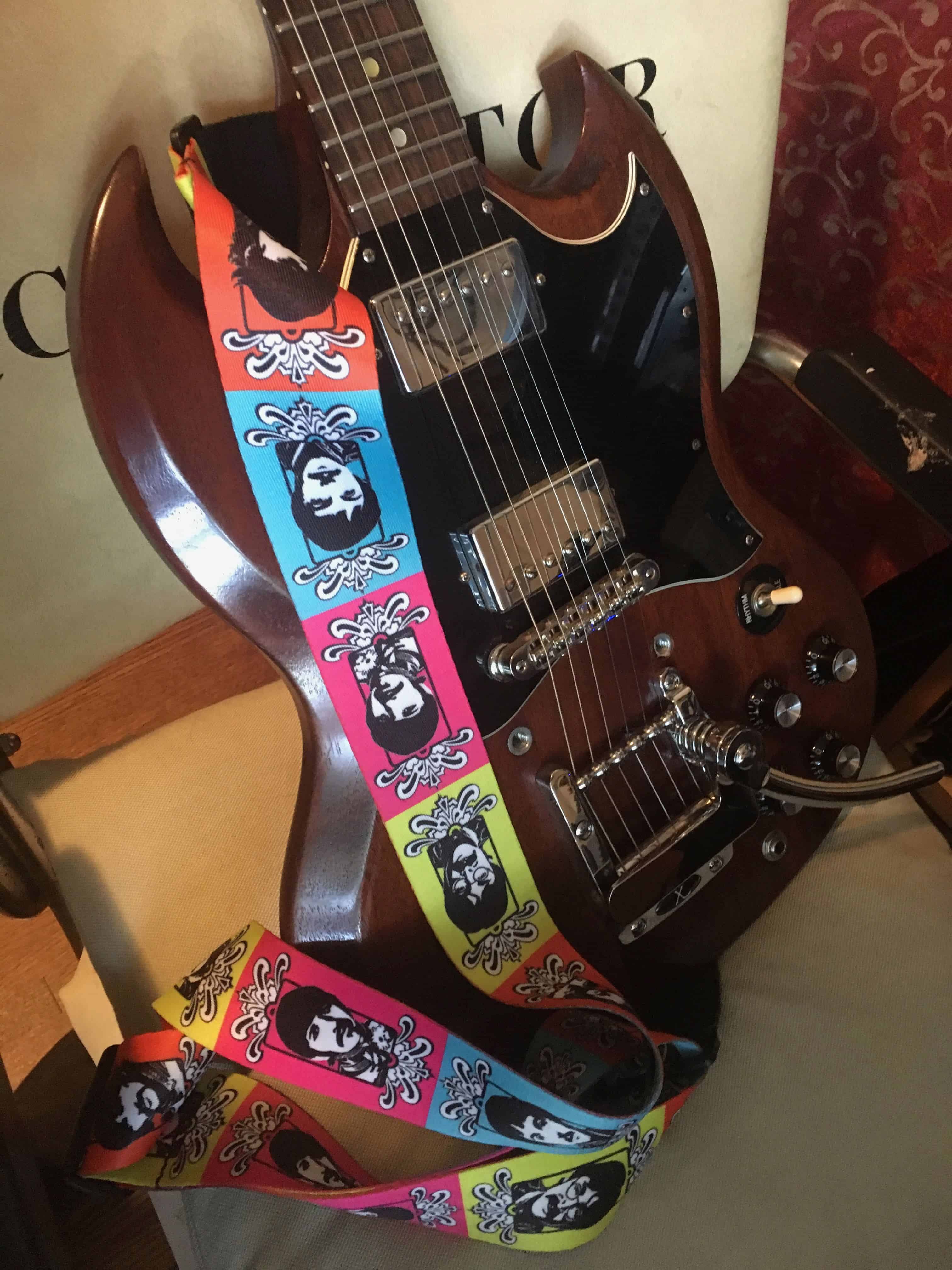 Some gritty rhythm guitar using Towser through a Fender Pro Jr.