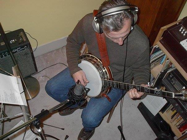 Sam Morrow cutting banjo on "Susanville" demos through a KEL HM-2